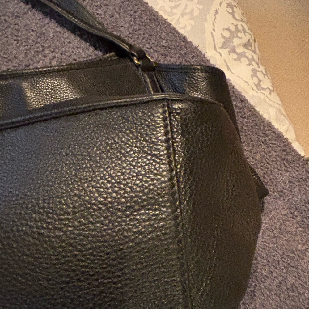 Tory Burch - Black Leather Bag/Tote with Gold Emblem & Details - NEW - Picture 11 of 12